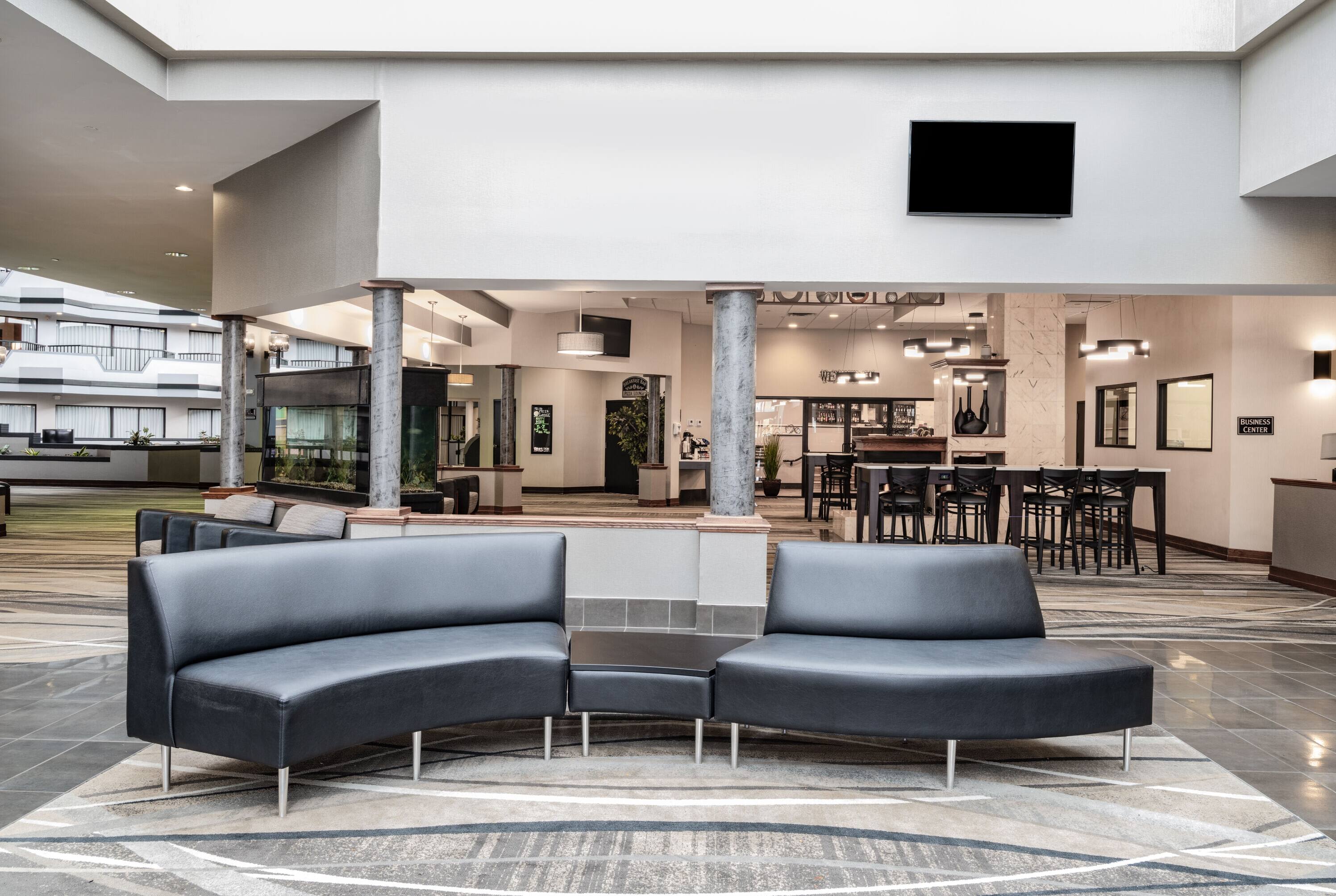 Фото Days Inn by Wyndham West Covina