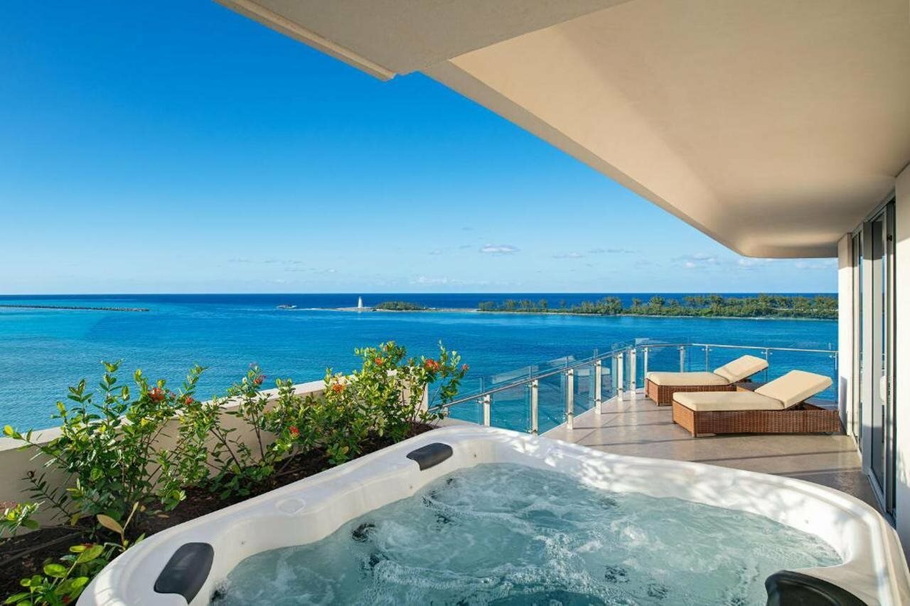 Фото Margaritaville Beach Resort Nassau