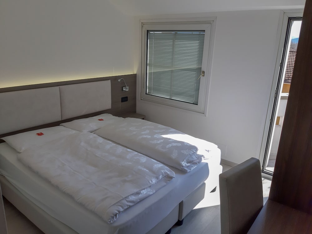 Фото Hotel Garnì Villa Fontana