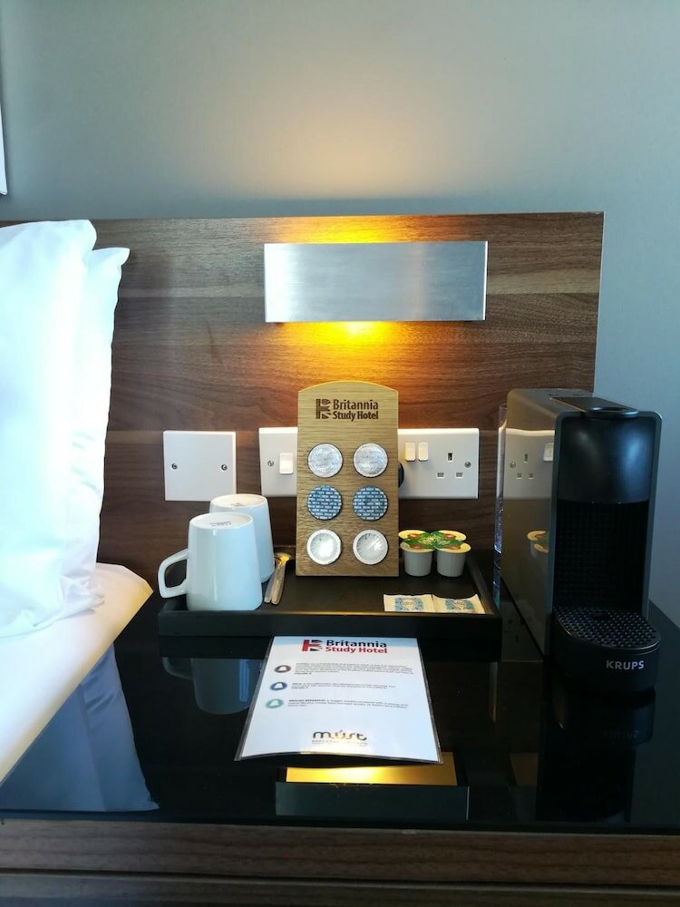 Фото Britannia Study Hotel