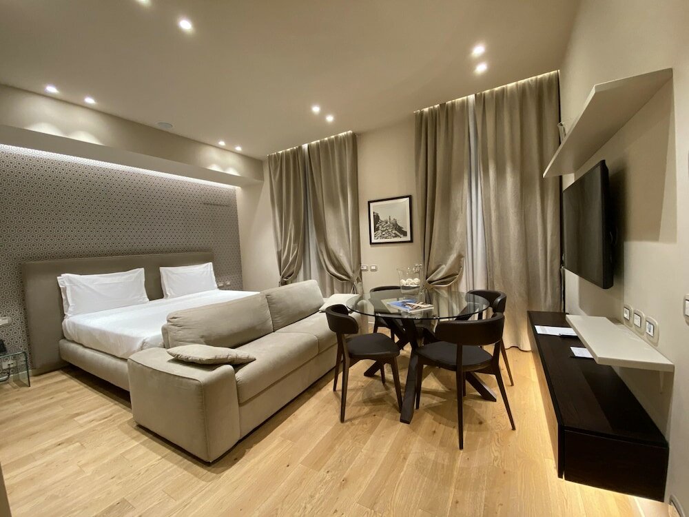 Фото Oriana Suites Verona