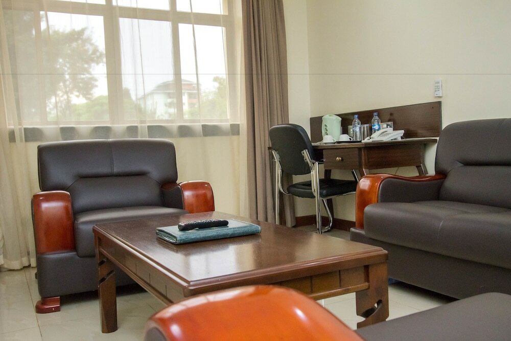 Фото Pinecone Hotel