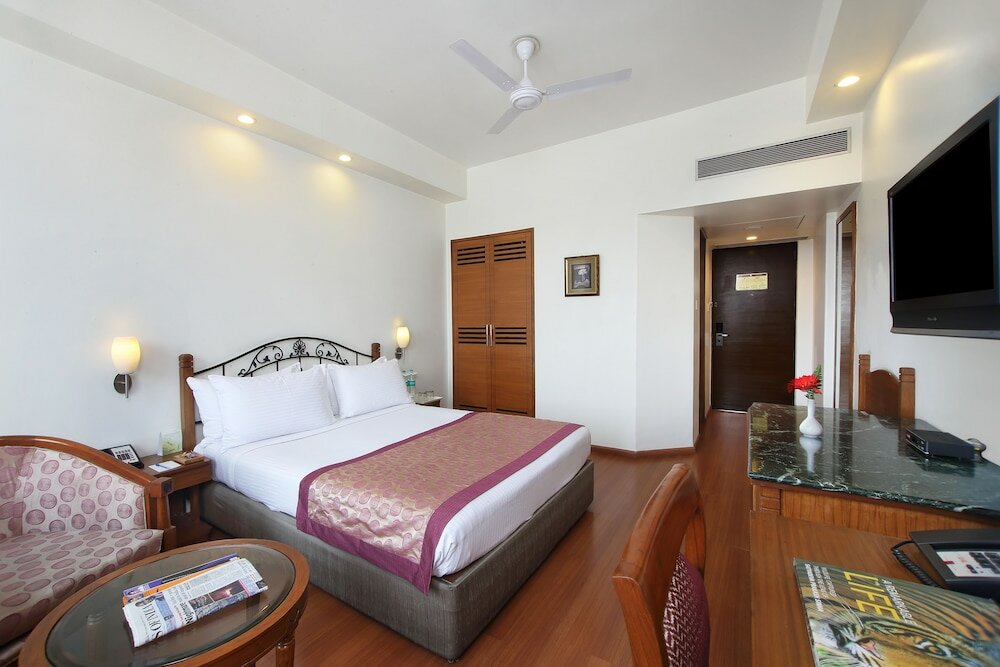 Фото Hotel Maurya