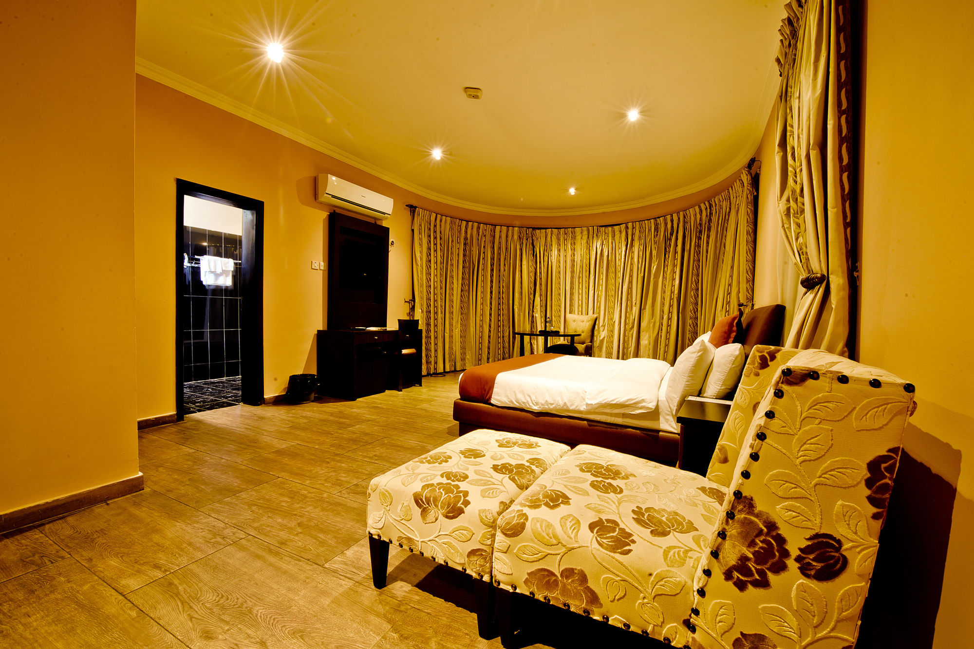 Фото The GuestHouse