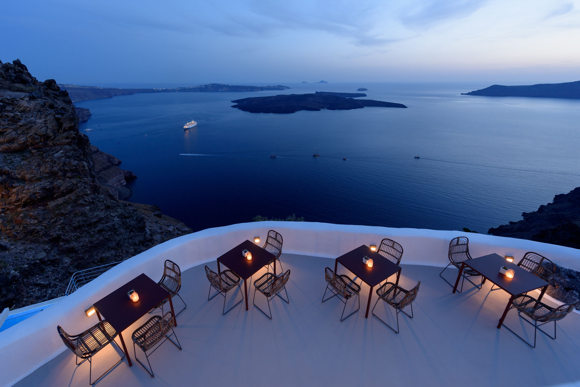 Фото Cocoon Suites