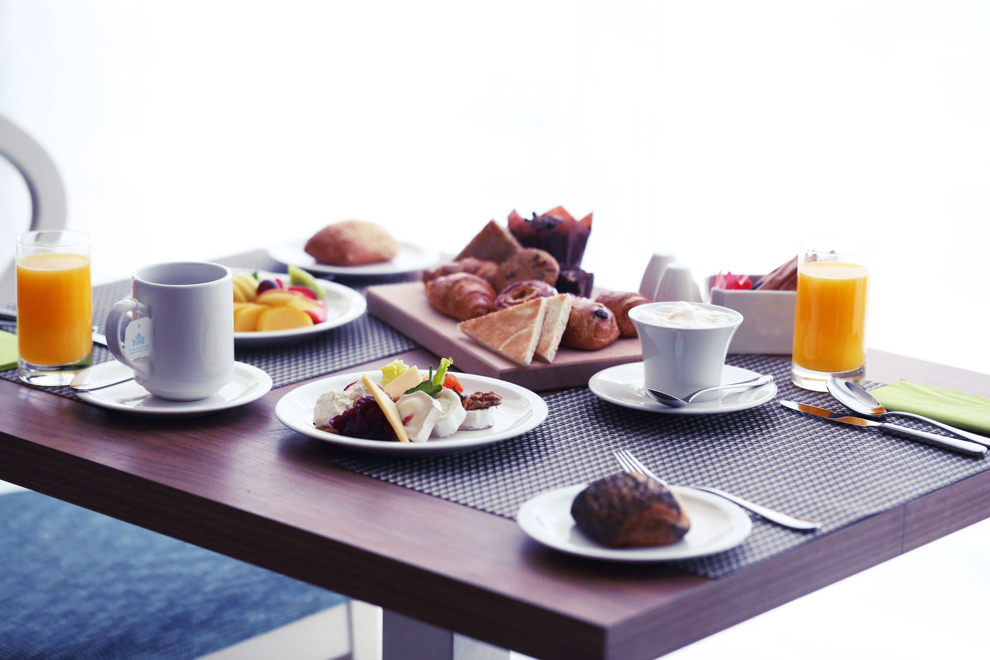 Фото Hilton Garden Inn Tanger City Center 