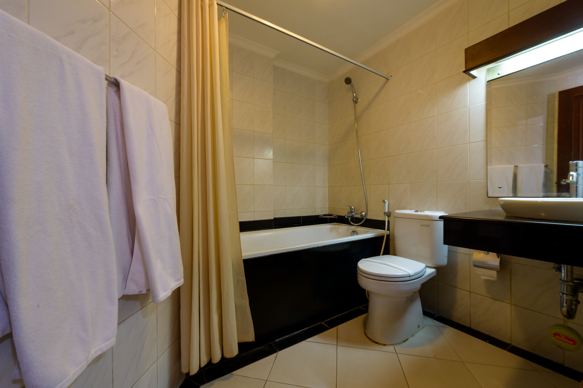 Фото Cipta Hotel Wahid Hasyim