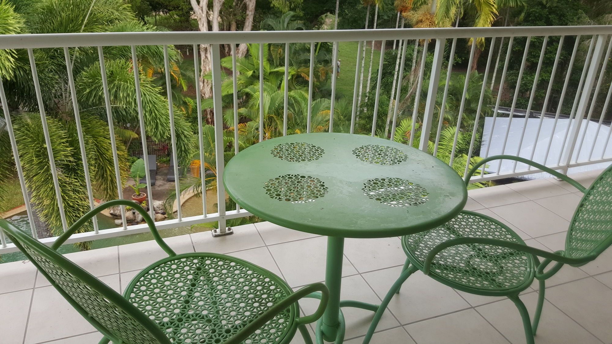 Фото Golden Sands Beachfront Apartment Resort