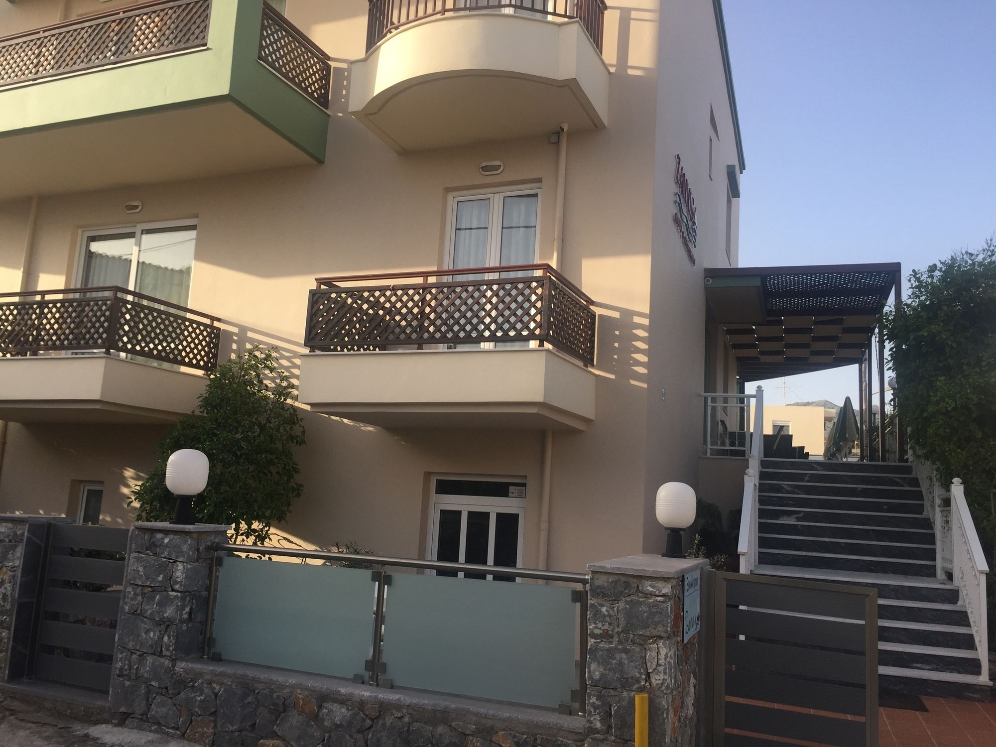 Фото Zannis Hotel