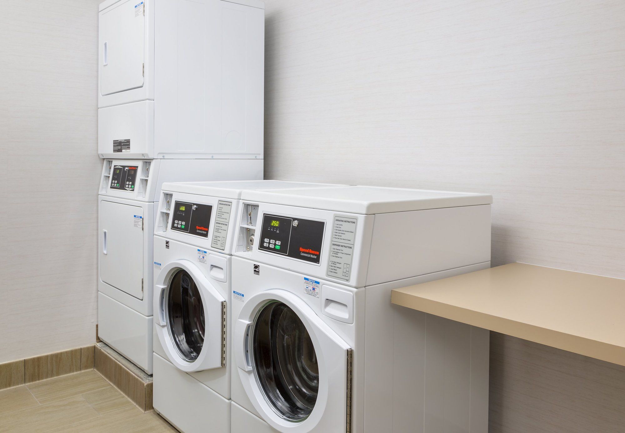 Фото Springhill Suites San Diego Mission Valley