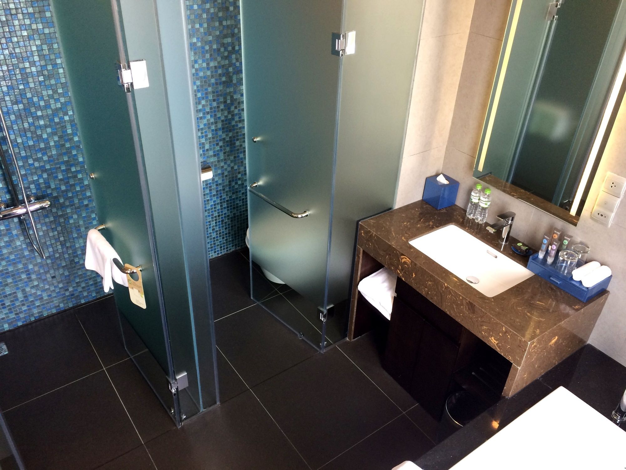 Фото Novotel Suites Hanoi