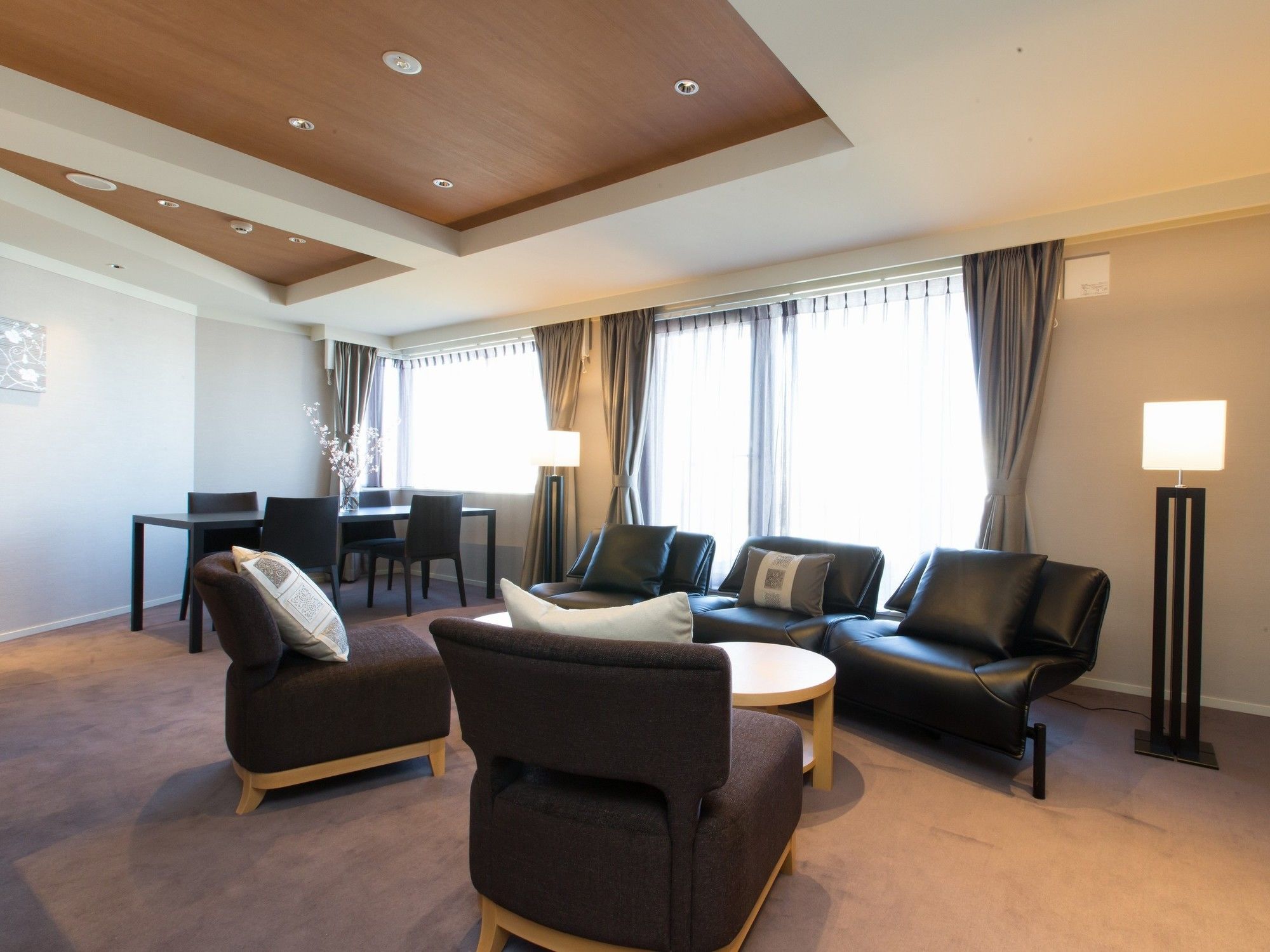 Фото Hotel Shiki Utsubo Park