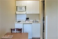 Фото HomeTowne Studios by Red Roof Fort Lauderdale