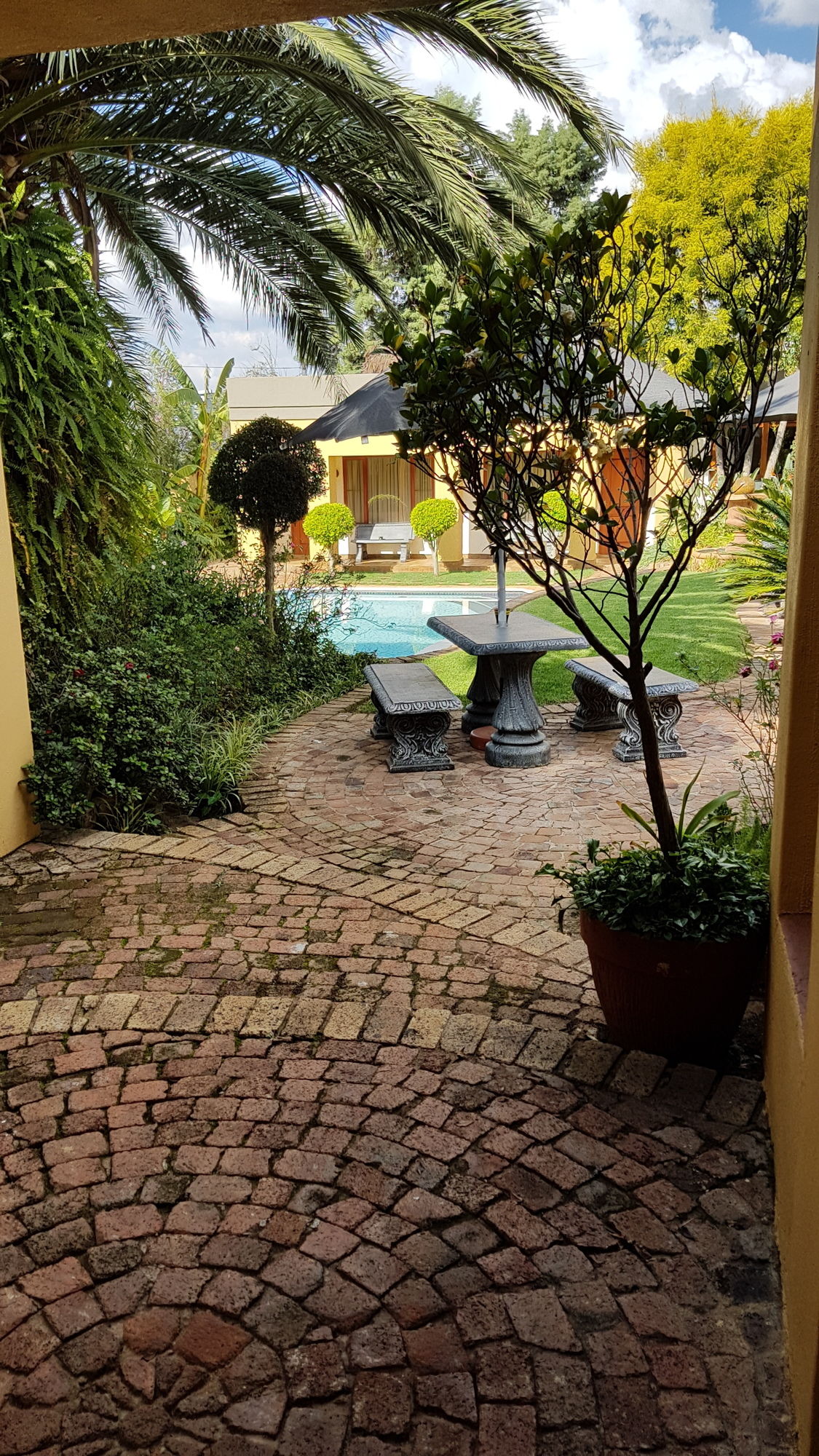 Фото Jubilee Lodge Guest House