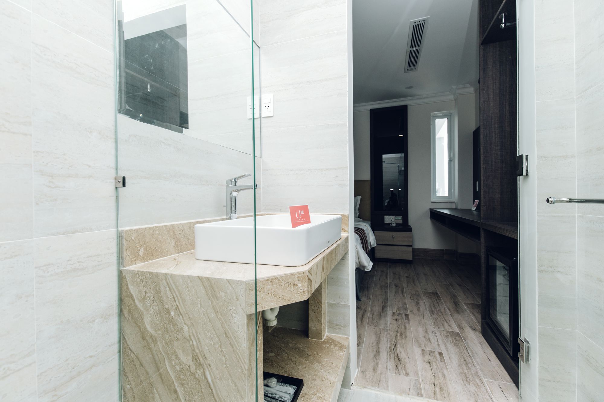 Фото Seven Seas Hotel and Apartment