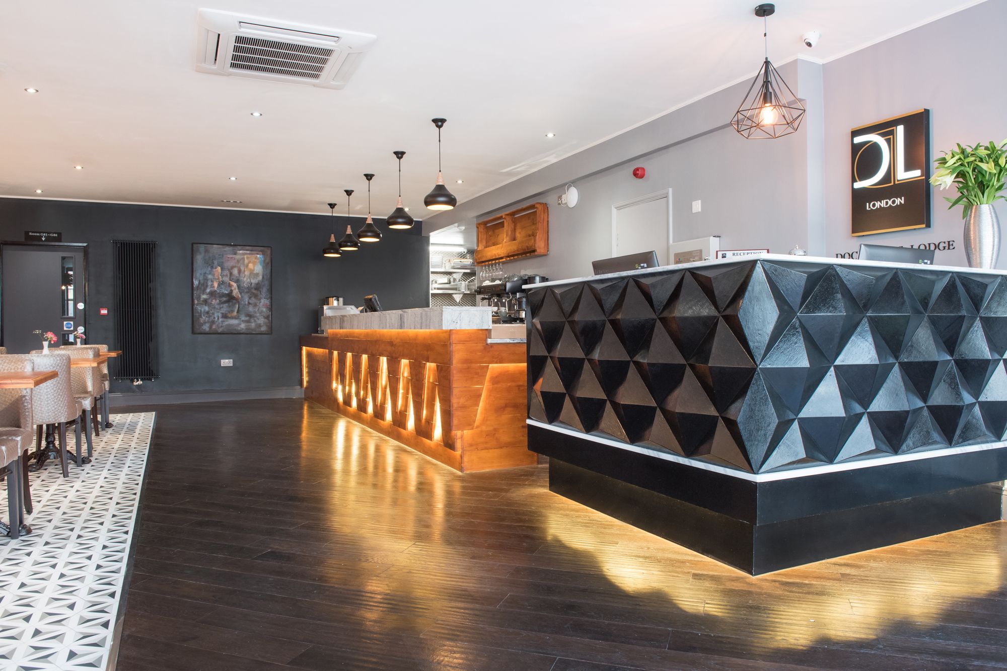 Фото Docklands Lodge London