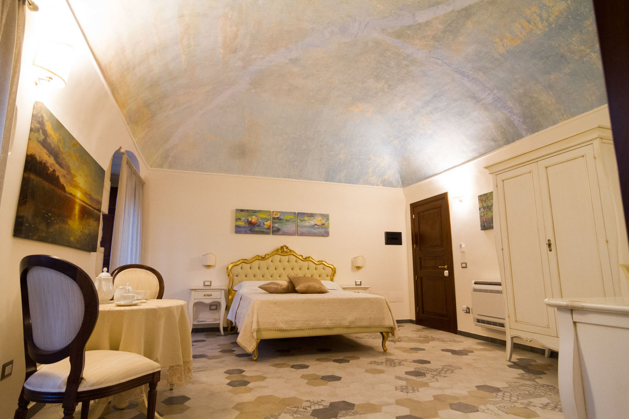 Фото Palazzo Tasca Guest House & Luxury Suite