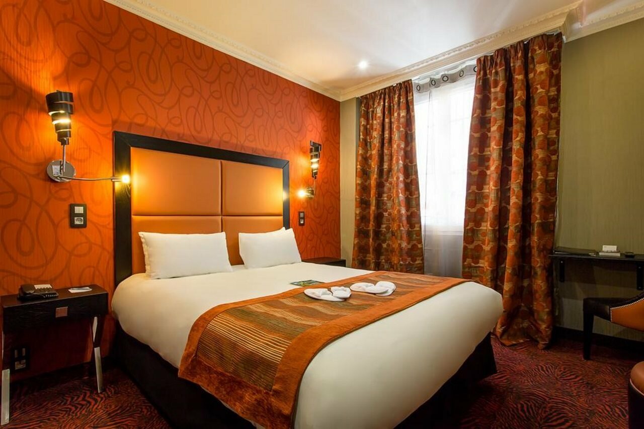 Фото отеля 2