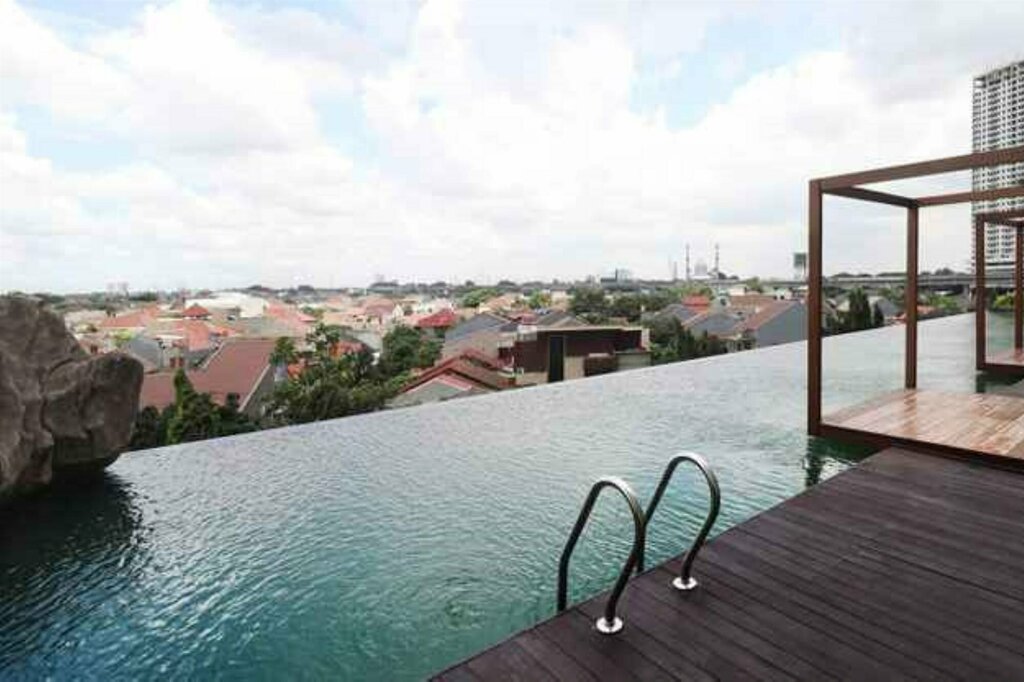 Apartments Comfy Studio Grand Kamala Lagoon Apartment, Bekasi, photo