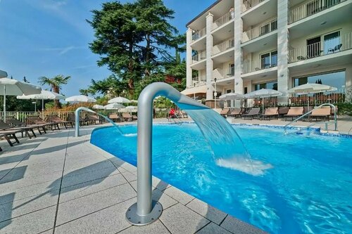 Внешний вид отеля Hotel Excelsior Le Terrazze в Гарде, фото 5
