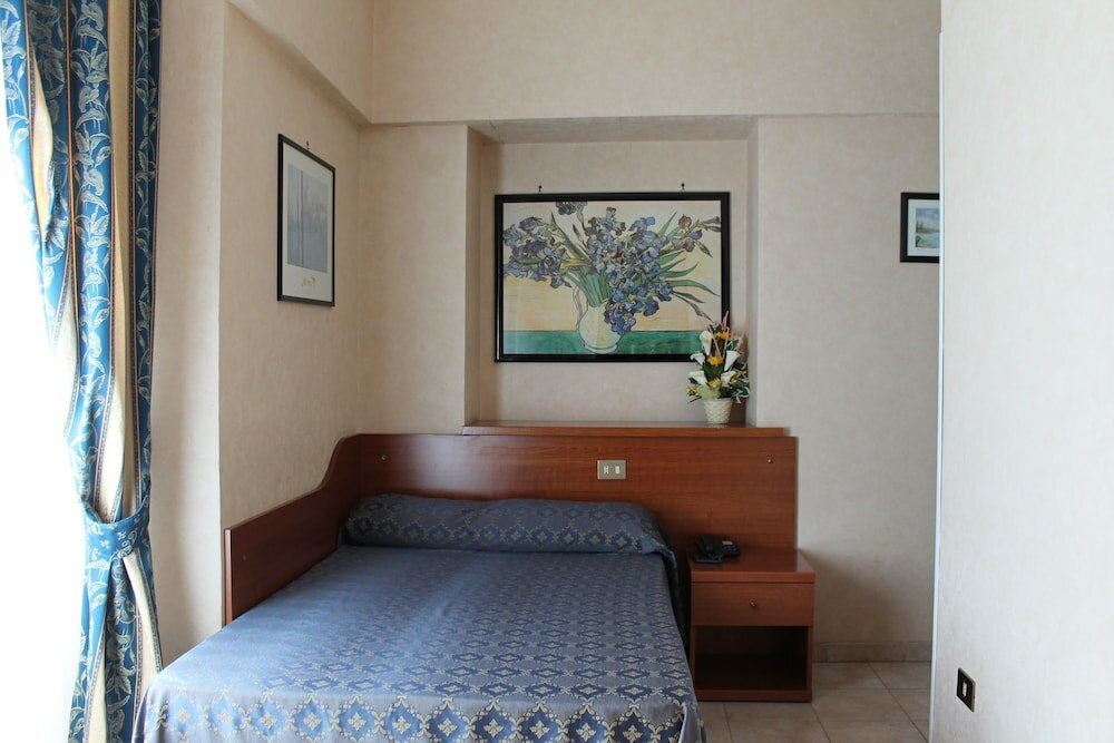 Фото Hotel Orlanda