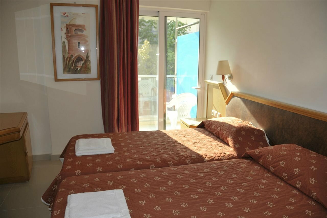 Фото Bristol Sea View Apartments