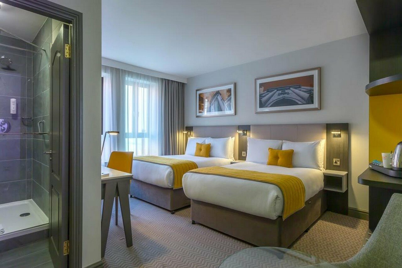 Фото Maldron Hotel Pearse Street