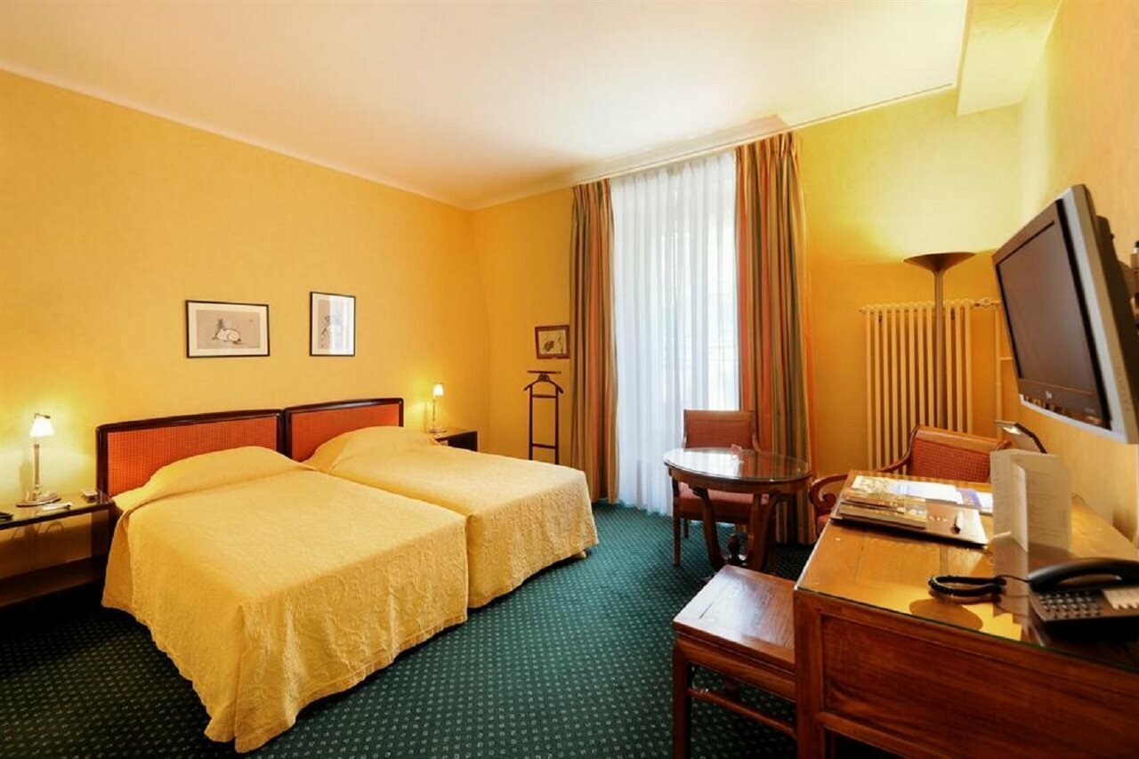 Фото Hotel Victoria