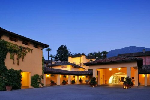 Внешний вид отеля Castello del Sole Beach Resort & SPA в Асконе, фото 1