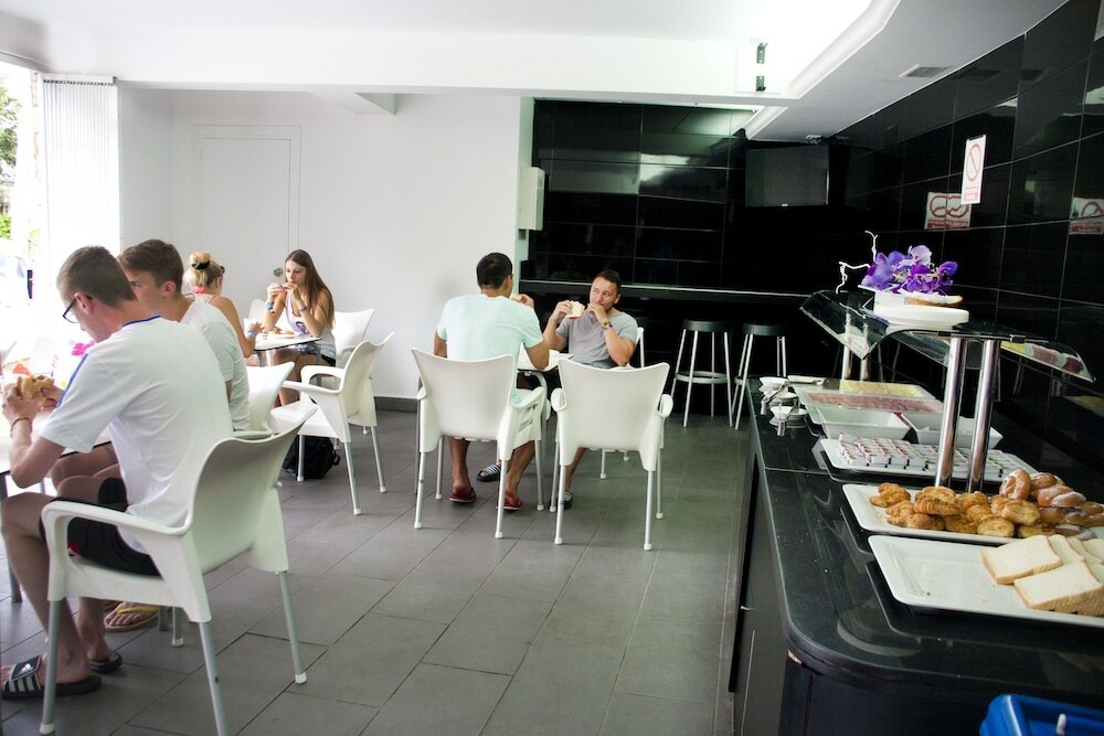 Фото Esplai Hotel