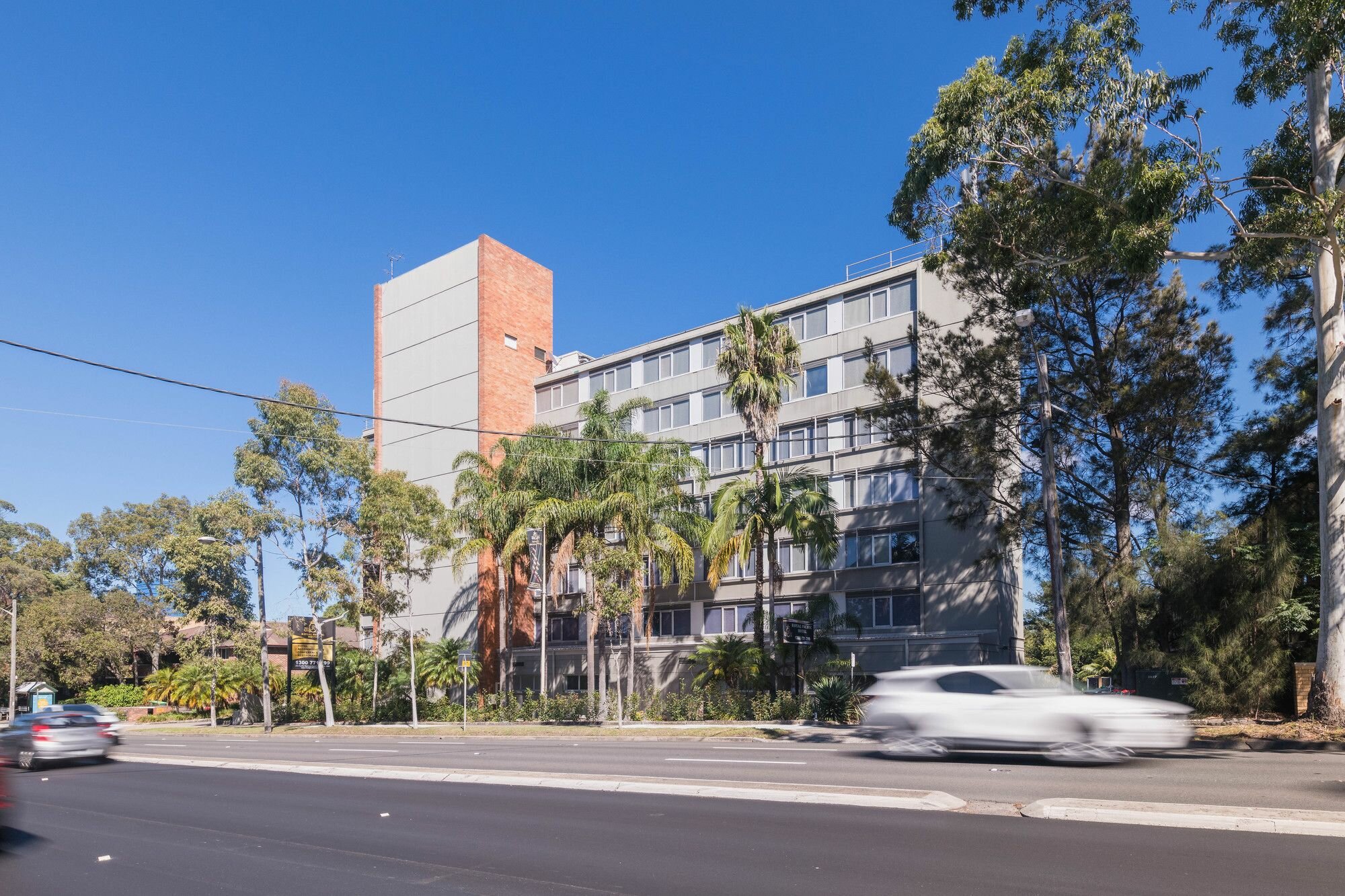 Фото Royal Pacific Hotel