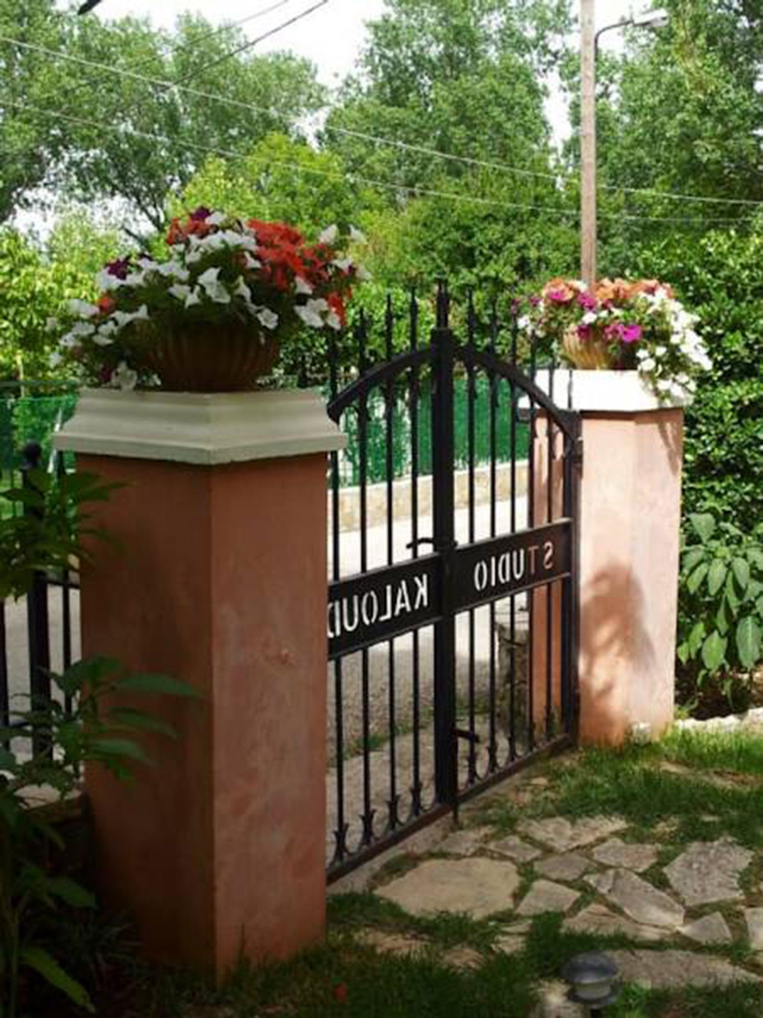 Фото Kaloudis Apartments & Studios