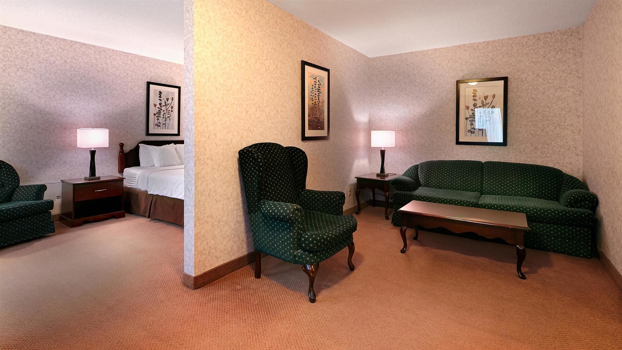 Фото Best Western Swan Castle Inn