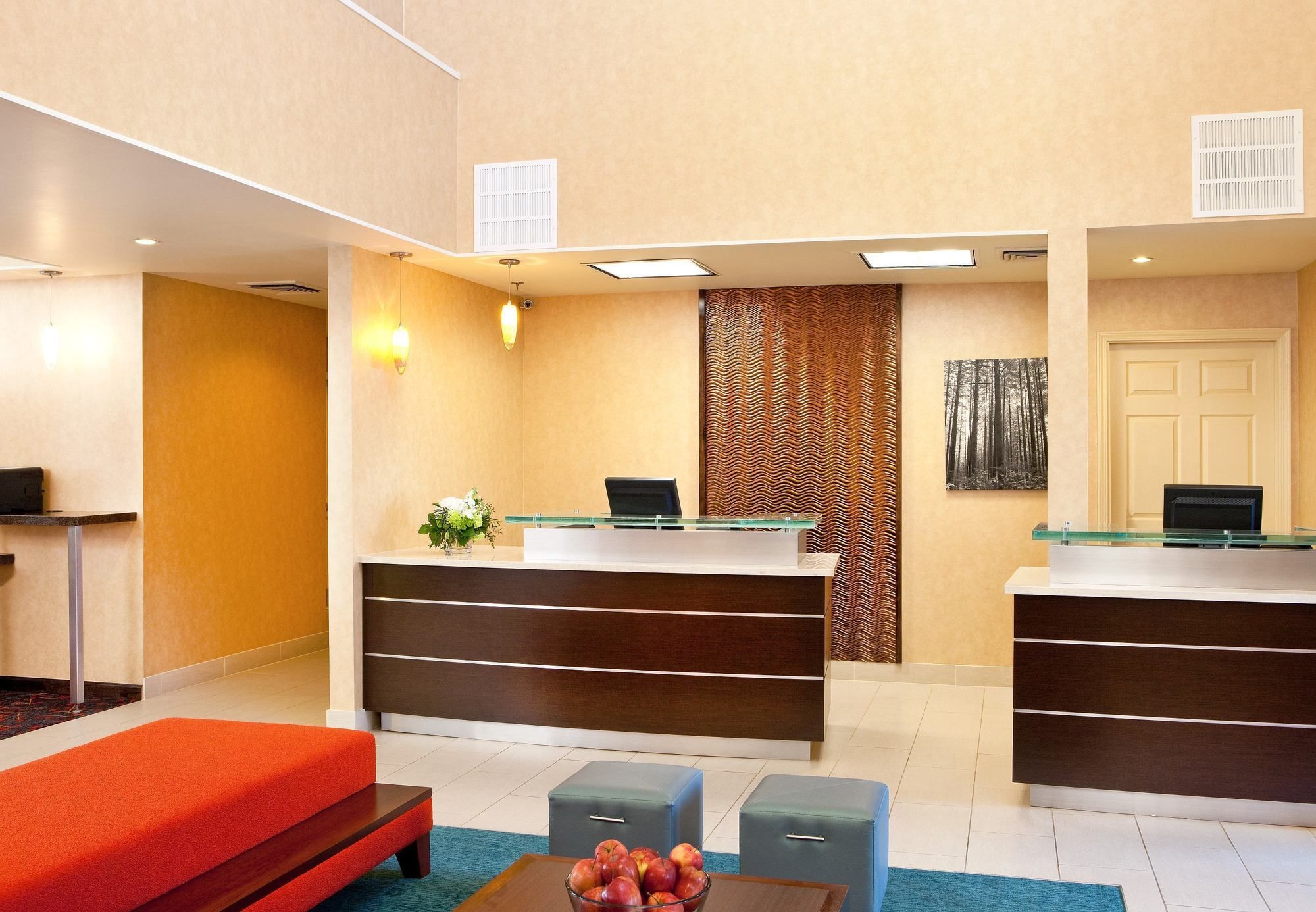 Фото Residence Inn by Marriott Sacramento Airport Natomas