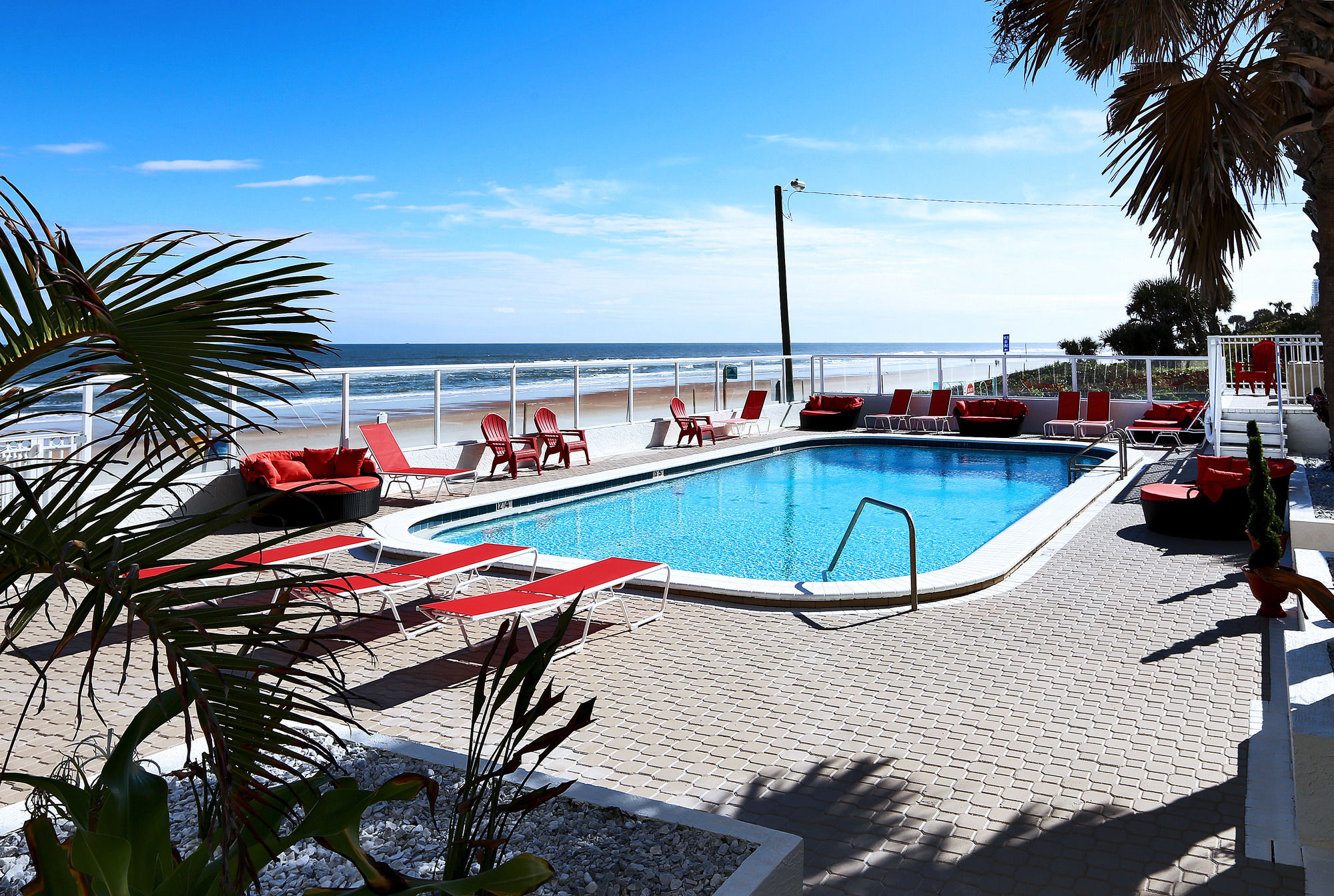 Фото Chateau Mar Beach Resort