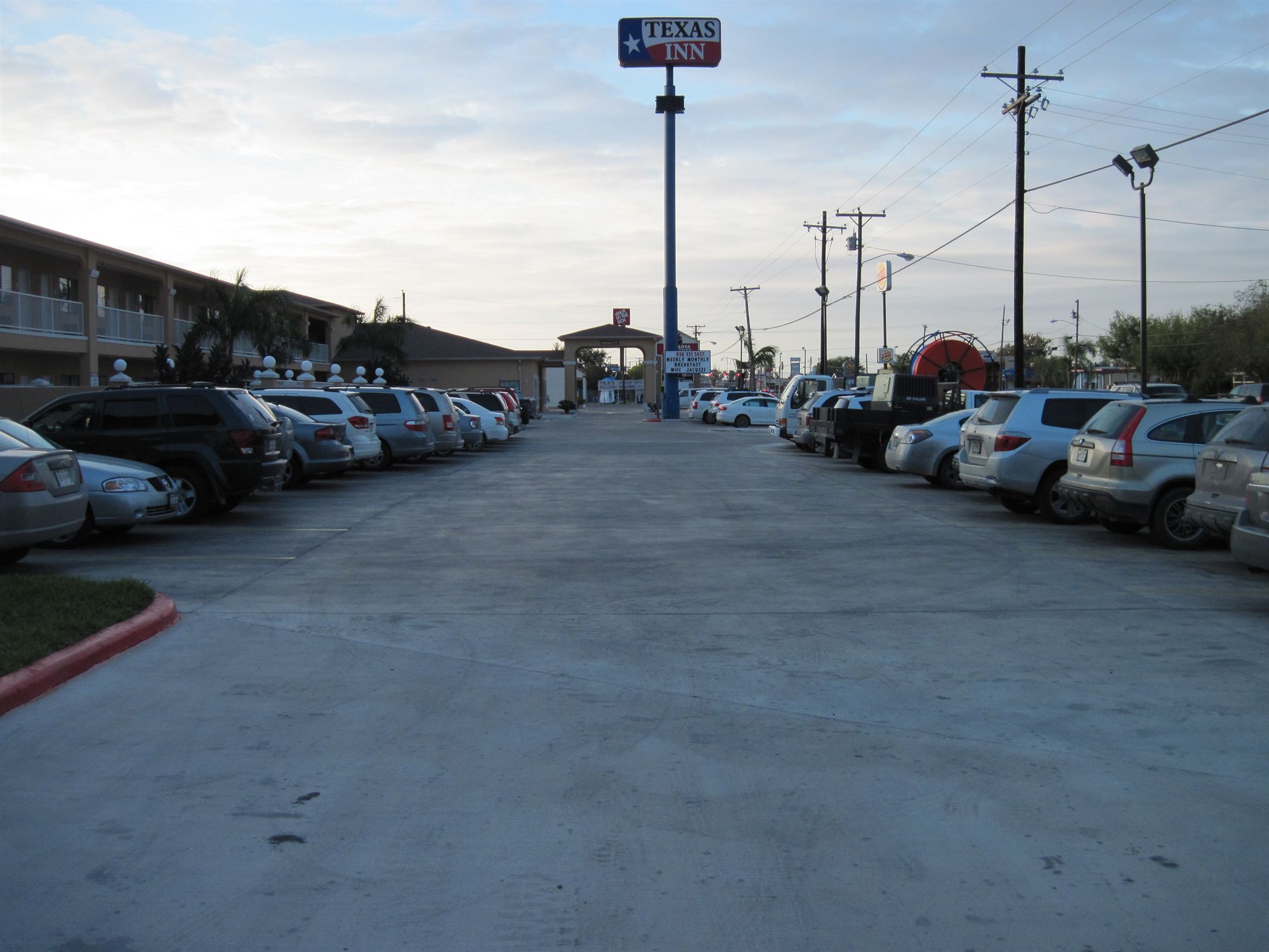 Фото Texas Inn Weslaco