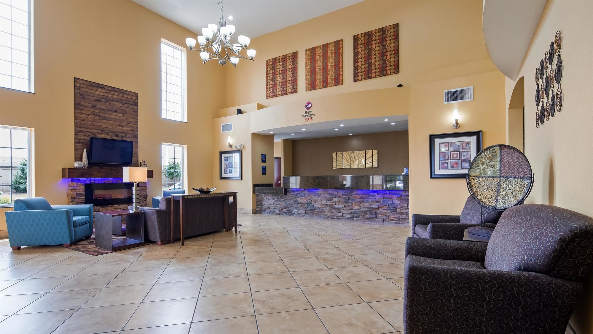 Фото Best Western Plus Eastgate Inn & Suites