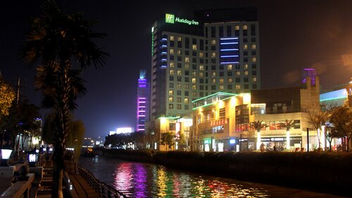 Внешний вид отеля Holiday Inn Taicang City Centre в Сучжоу, фото 2