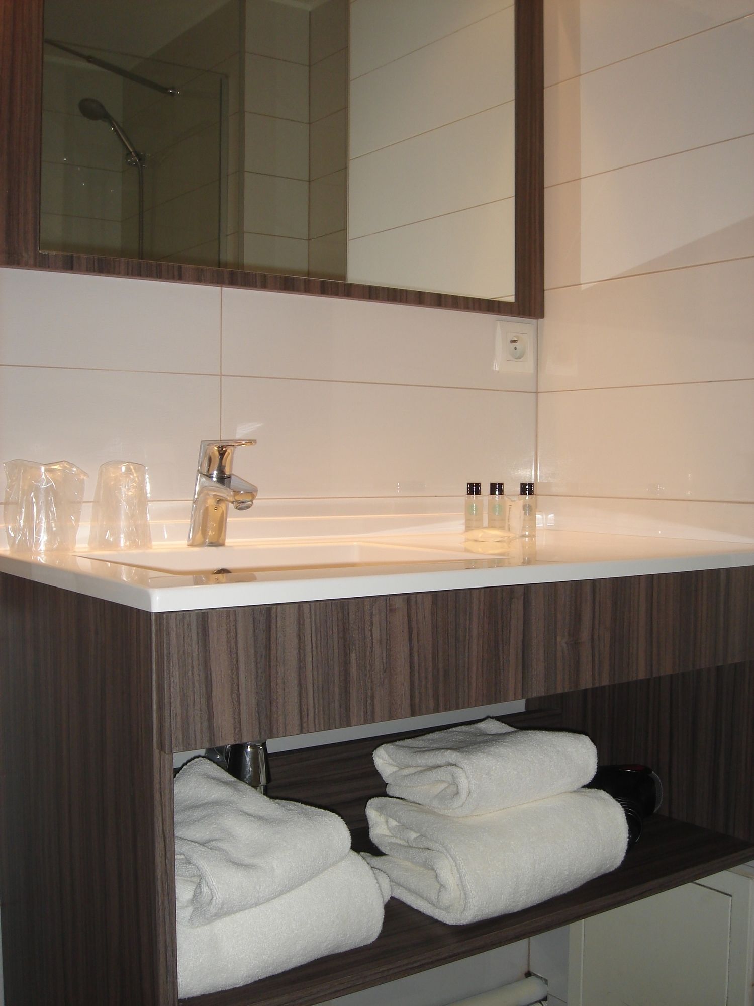 Фото Hévéa Appart Hôtel