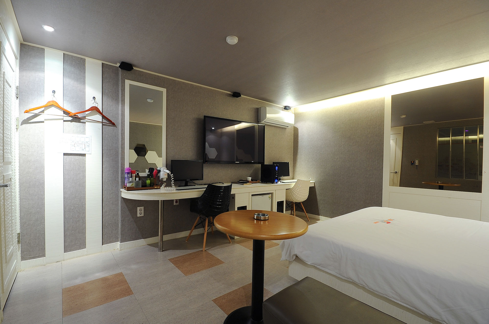 Фото 2 Heaven Hotel Dongnaegu