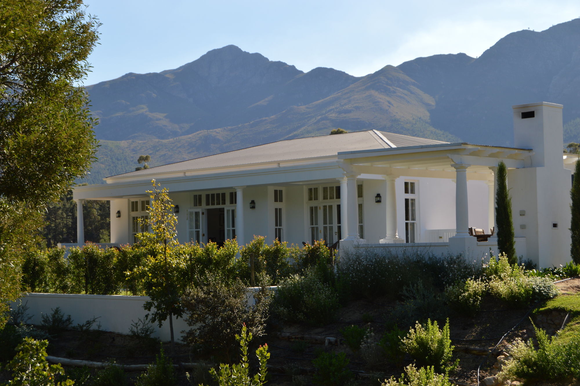 Фото Lily Pond House at Le Lude