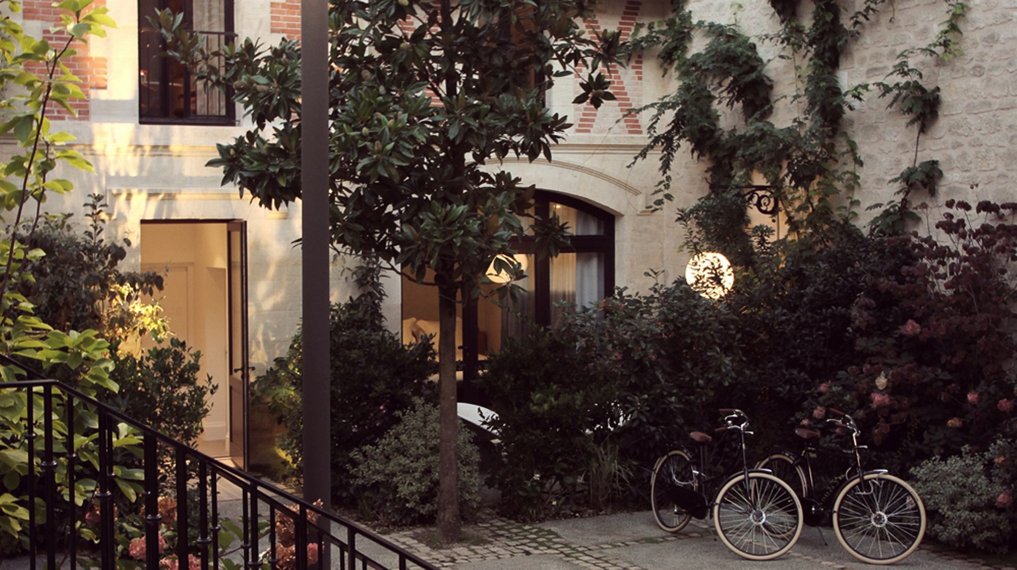 Фото Yndo Hôtel