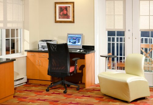 Гостиница TownePlace Suites by Marriott Chicago Lombard в Элмхерсте