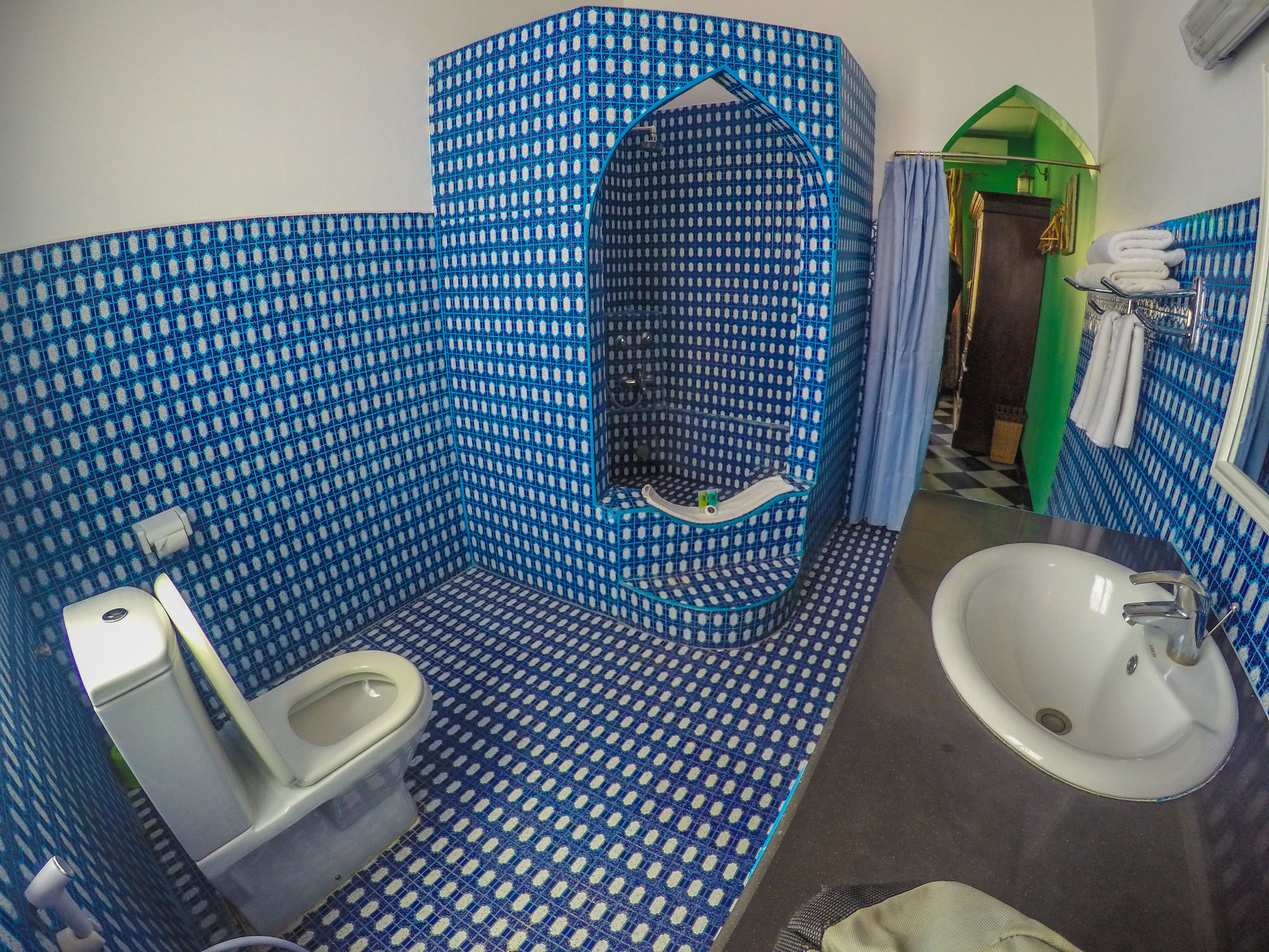 Фото Tembo Hotel