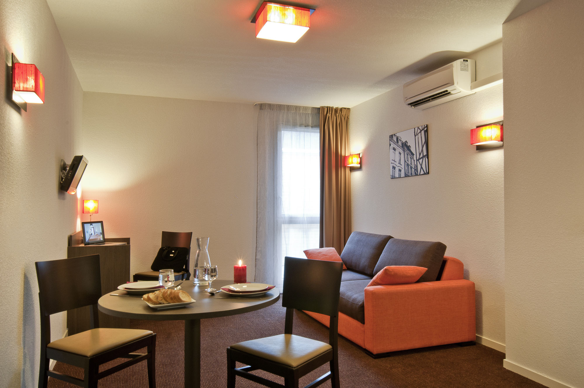 Фото Adagio Access Poitiers