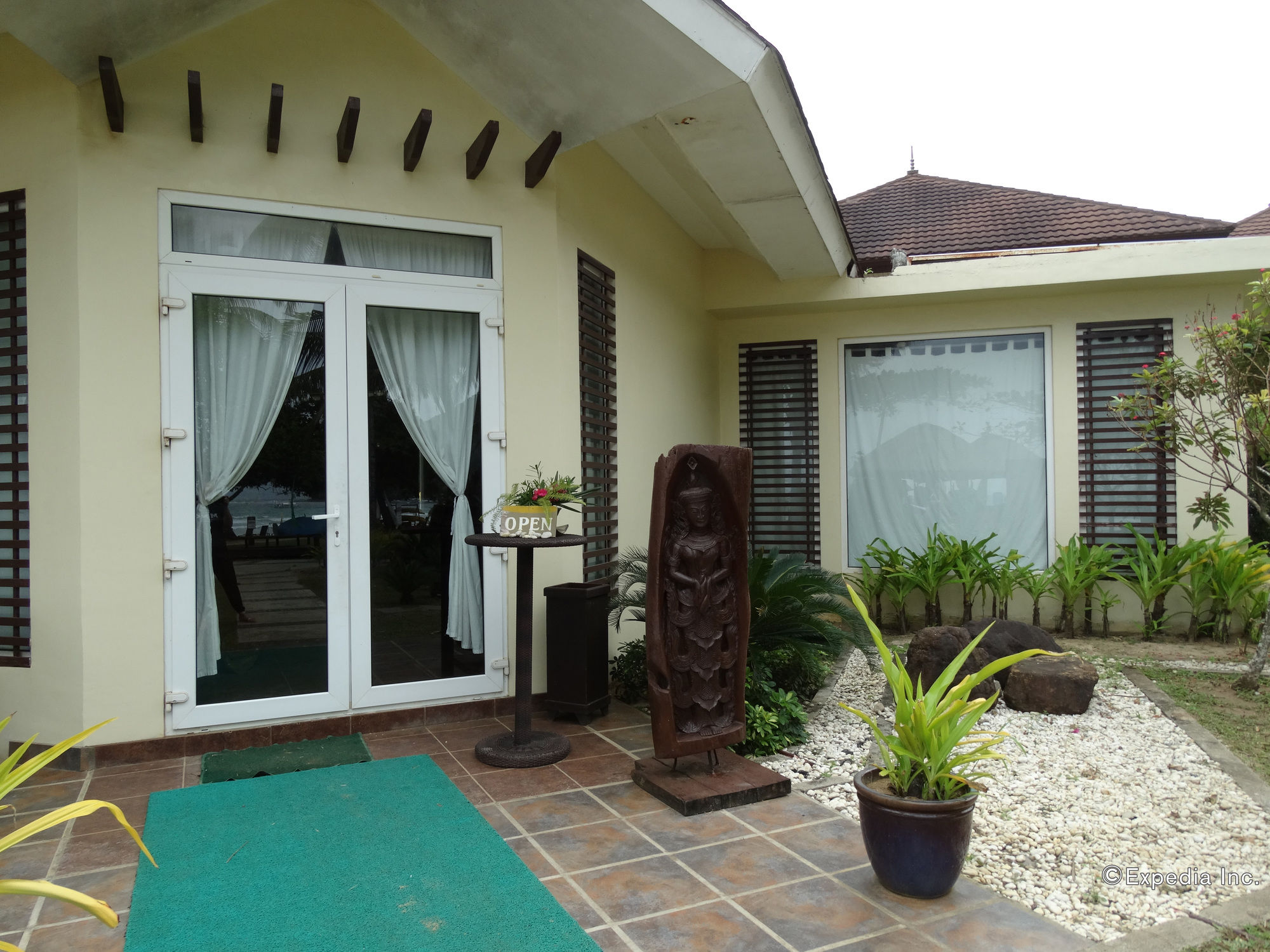 Фото Four Points by Sheraton Palawan Puerto Princesa