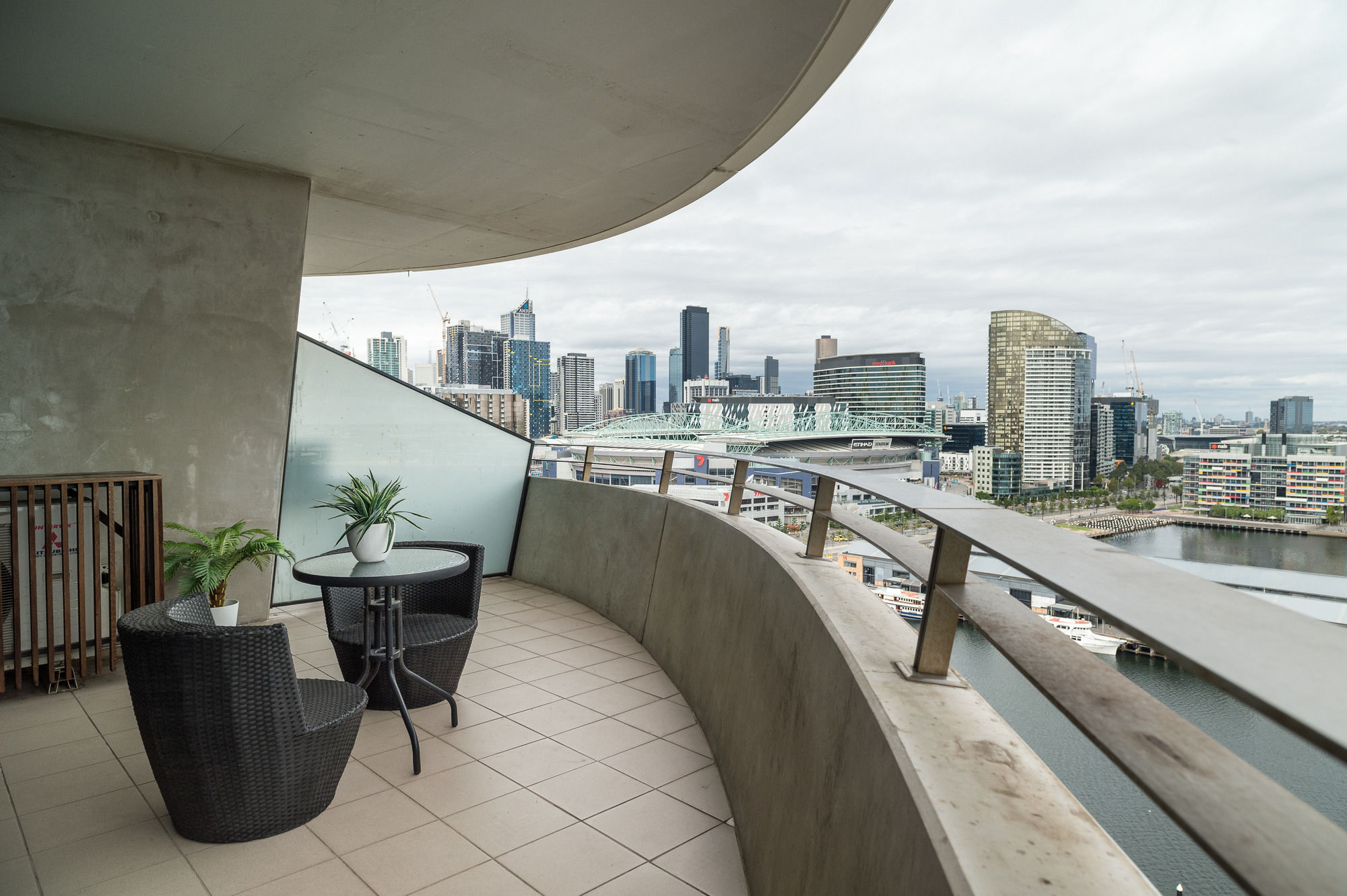 Фото Akom At Docklands