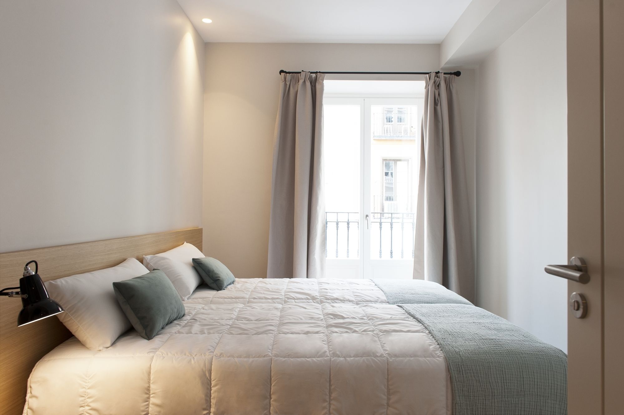 Фото Mh Apartments Central Madrid