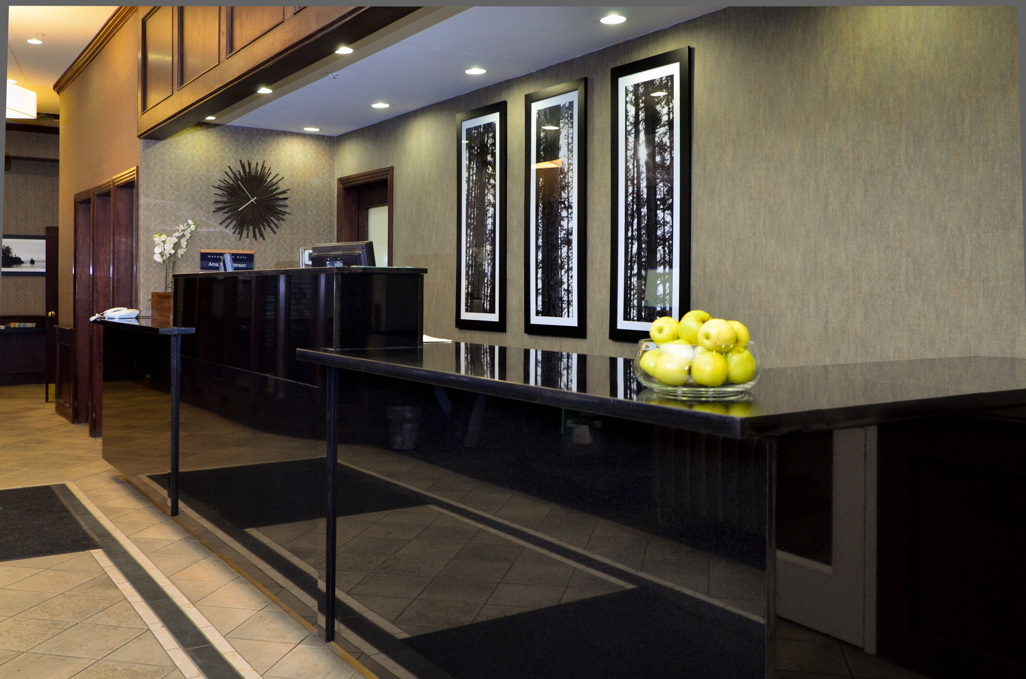 Фото Sandman Hotel Grande Prairie