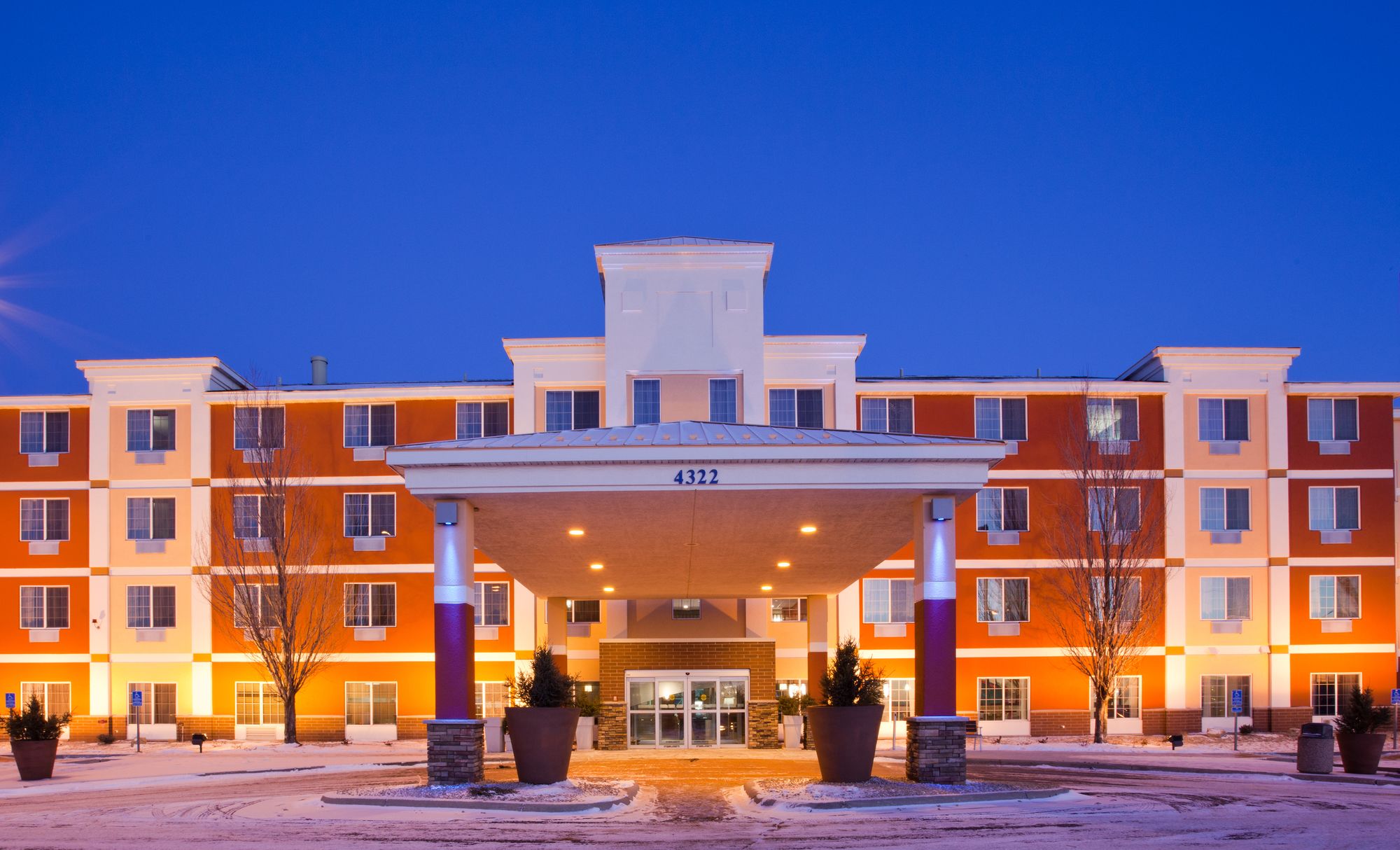 Фото Holiday Inn Express Hotel & Suites St. Cloud, an Ihg Hotel